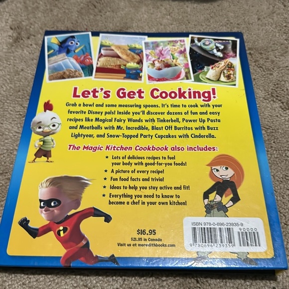 Disney Magic Kitchen cookbook Great for Kids - Picture 2 of 5